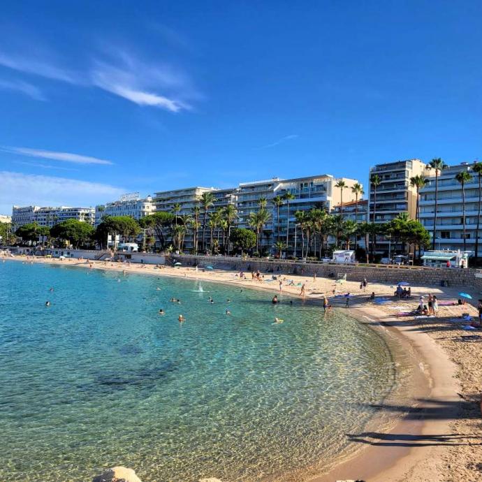 Plage Zamenhof à Cannes