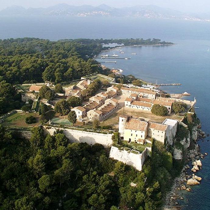 The Lérins Islands from Cannes